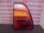 Achterlicht links op achterklep Landcruiser (J10) ‘98-‘03 Achterlicht links op achterklep Landcruiser (J10) ‘98-‘03