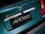 Sierlijsten chroom op kentekenverlichtingslijst Avensis (T22) ‘97-‘03 Sedan Orig.nieuw